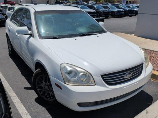 White 2008 Kia Optima LX