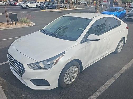 Frost White Pearl 2020 Hyundai Accent SE