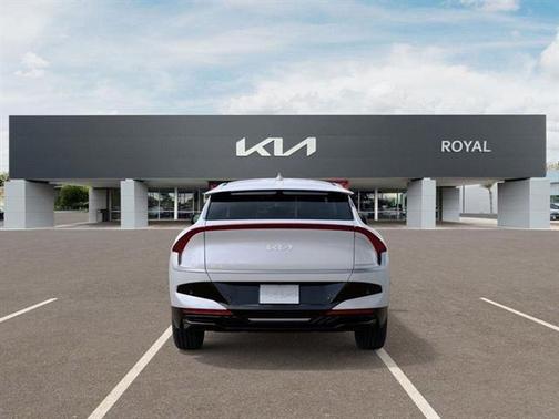2025 Kia EV6 Light