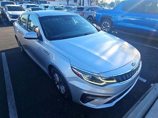 2020 Kia Optima LX