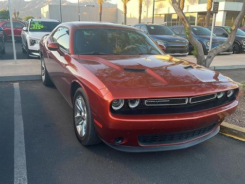 2020 Dodge Challenger SXT