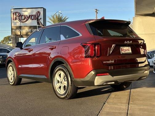 2025 Kia Sorento LX