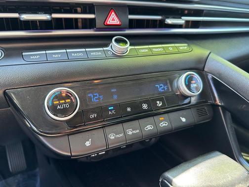 Metal 2023 Hyundai ELANTRA Limited