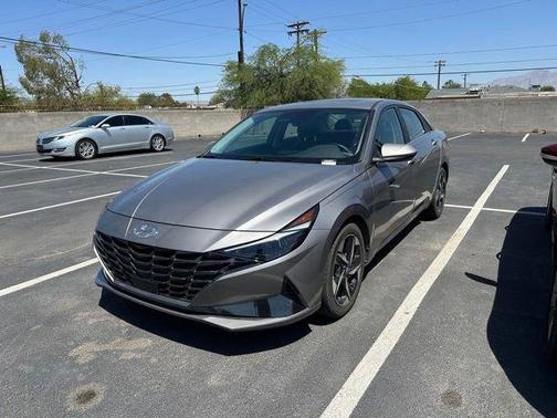 Metal 2023 Hyundai ELANTRA Limited