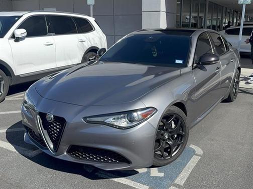 2021 Alfa Romeo Giulia Base