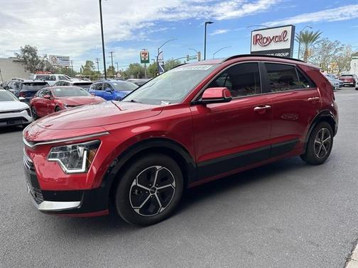 2024 Kia Niro SX