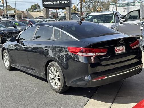 2017 Kia Optima LX