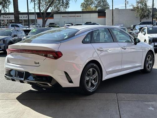 2022 Kia K5 LXS