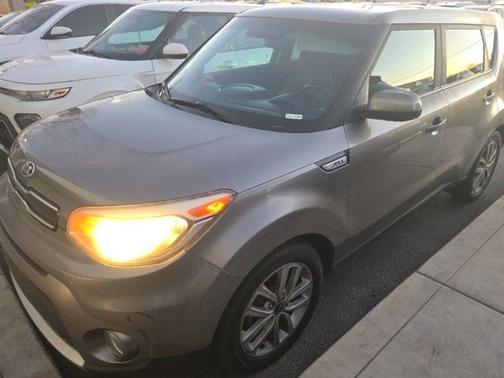 Titanium Gray 2018 Kia Soul +