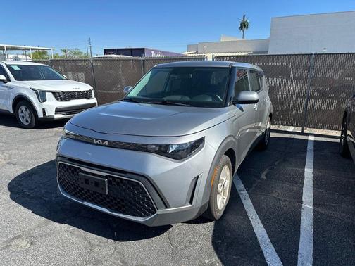 Gray 2025 Kia Soul LX