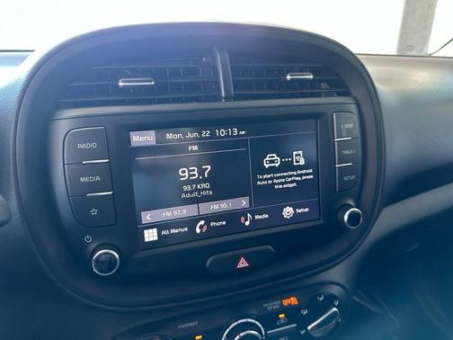 Gray 2025 Kia Soul LX