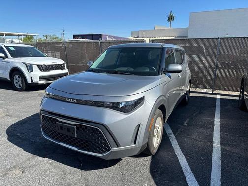 Gray 2025 Kia Soul LX