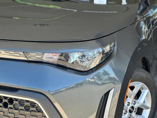 Gray 2025 Kia Soul LX