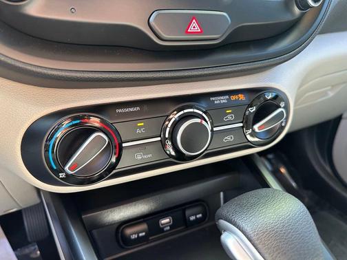 Orange 2025 Kia Soul LX