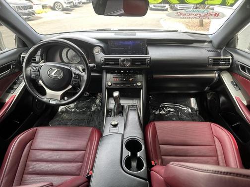 2018 Lexus IS 300 Base