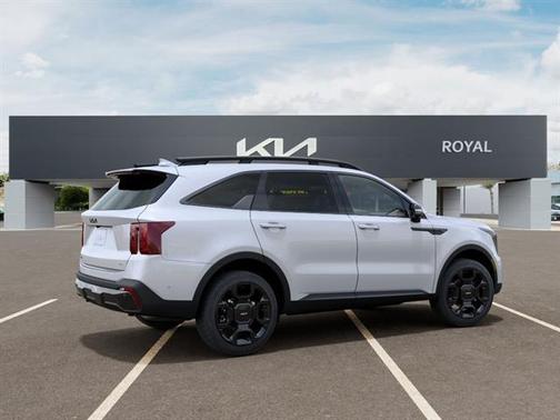 Glacial White Pearl 2026 Kia Sorento X-Line SX Prestige