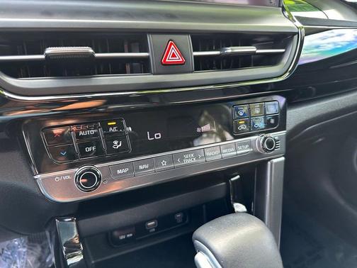 Neptune Blue 2024 Kia Seltos S
