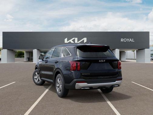 2025 Kia Sorento LX