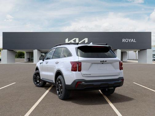 Glacial White Pearl 2026 Kia Sorento X-Line SX