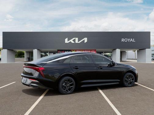 Aurora Black Pearl 2026 Kia K5 LXS