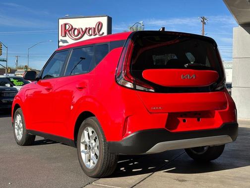 2023 Kia Soul LX