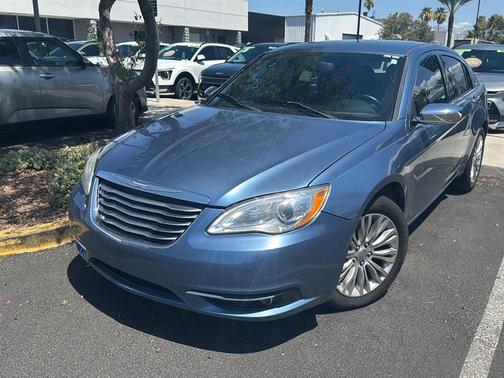 2011 Chrysler 200 Limited