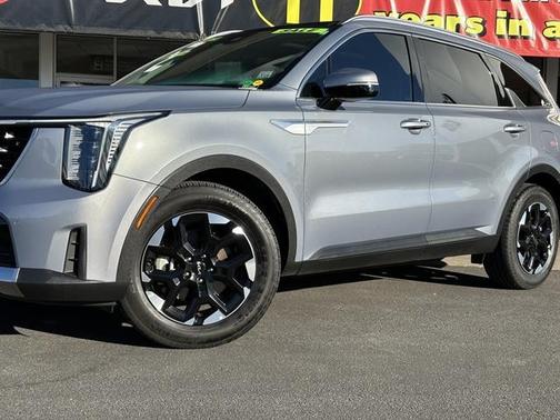 2025 Kia Sorento S