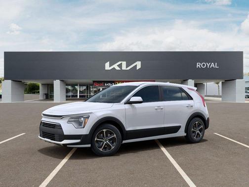 White Pearl 2026 Kia Niro LX