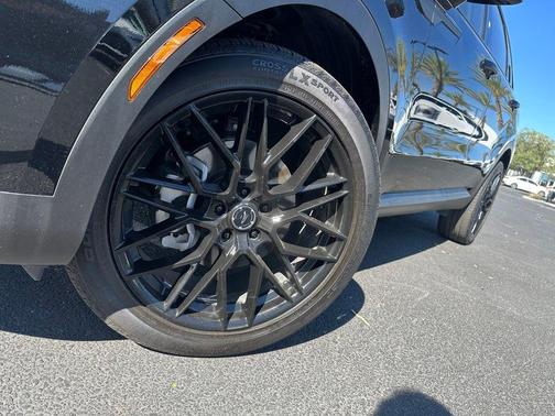 Ebony Black 2024 Kia Sorento X-Line EX