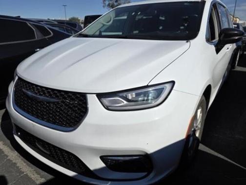 2024 Chrysler Pacifica Touring-L