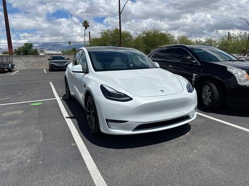 White 2022 Tesla Model Y Performance