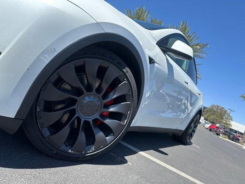 White 2022 Tesla Model Y Performance
