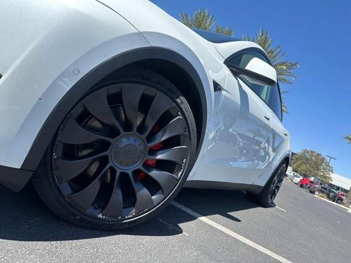 White 2022 Tesla Model Y Performance