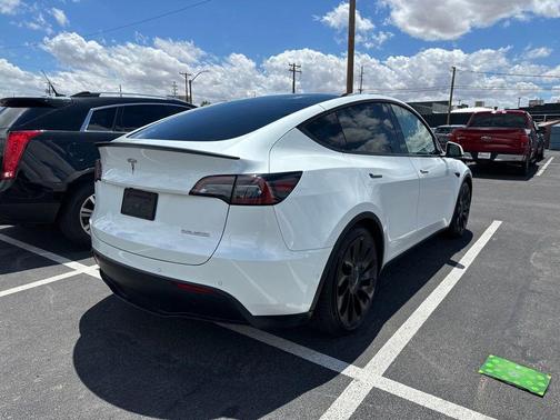 White 2022 Tesla Model Y Performance