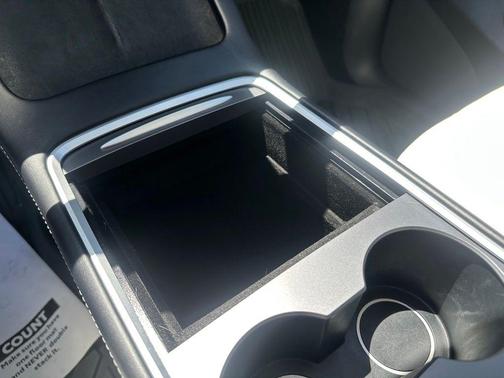 White 2022 Tesla Model Y Performance