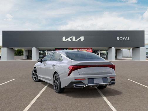 2025 Kia K5 GT-Line