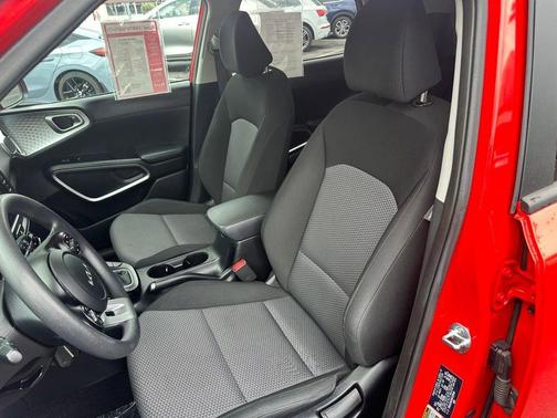 Inferno Red 2024 Kia Soul LX