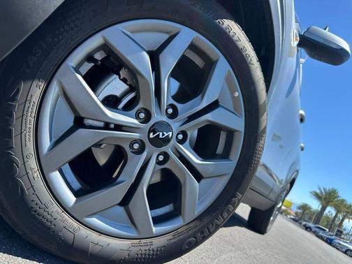 Steel Gray 2026 Kia Seltos LX