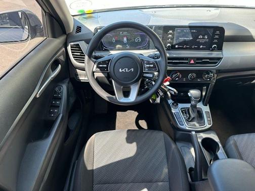 Steel Gray 2026 Kia Seltos LX