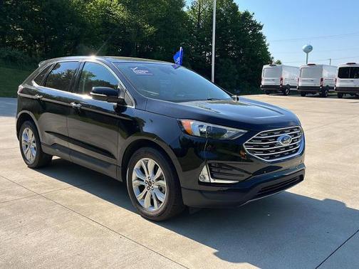 AGATE BLACK METALLIC 2024 Ford Edge TITANIUM