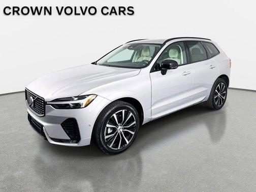 2023 Volvo XC60 B5 Plus Dark Theme