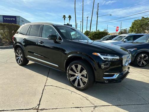 2025 Volvo XC90 B6 Plus 7-Seater