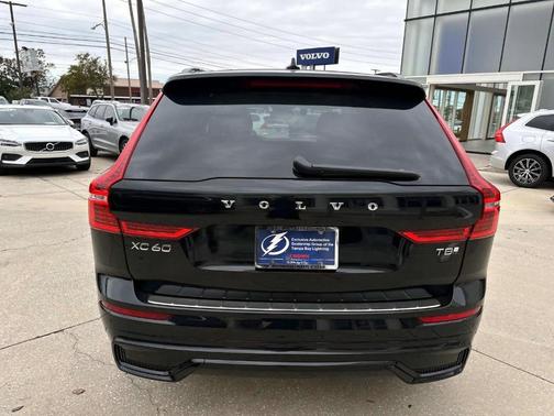 2025 Volvo XC60 Plug-In Hybrid T8 Plus