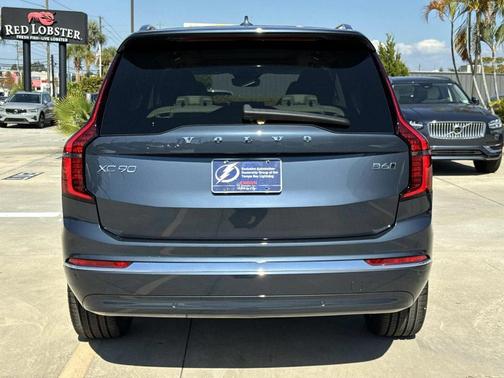 2026 Volvo XC90 B6 Ultra 7-Seater