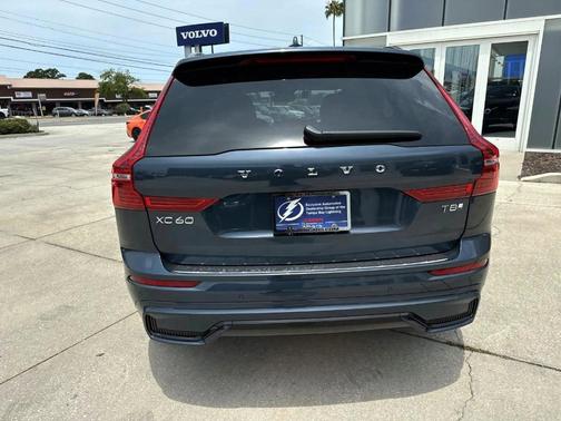 2025 Volvo XC60 Plug-In Hybrid T8 Ultra