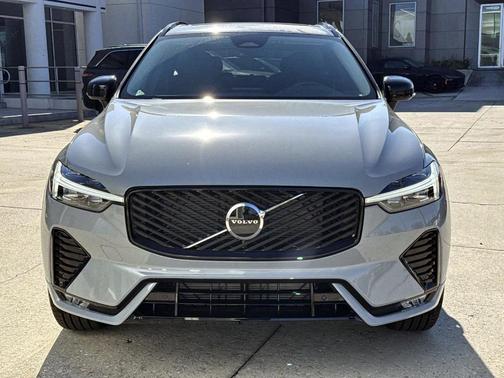 2026 Volvo XC60 B5 Core