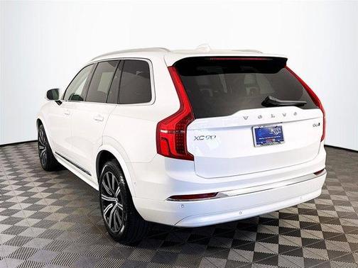 2024 Volvo XC90 B6 Plus Bright Theme 7-Seater