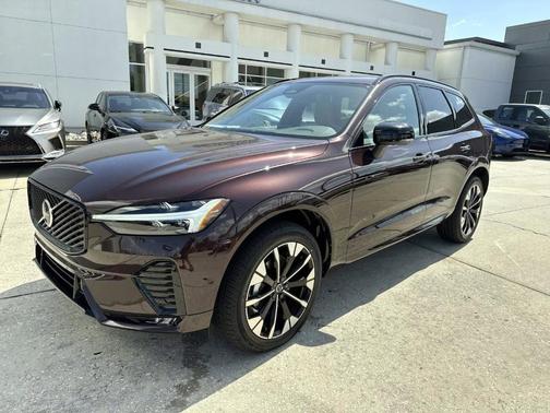 2026 Volvo XC60 B5 Plus