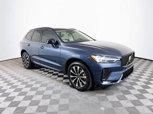 2024 Volvo XC60 B5 Plus Dark Theme