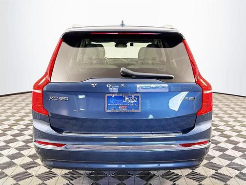 2025 Volvo XC90 B5 Ultra